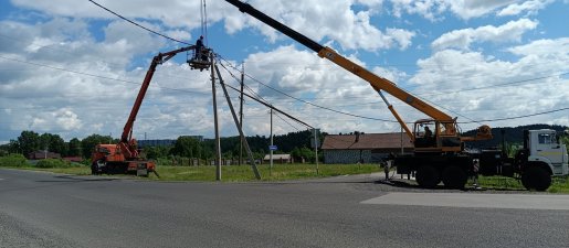 Монтаж опор и линий электропередач. Услуги спецтехники стоимость услуг и где заказать - Усть-Омчуг