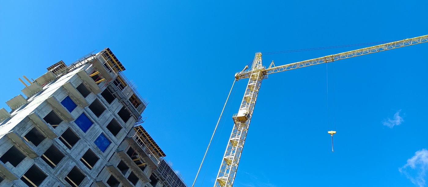 Продажа башенных кранов для строительства в Сеймчане