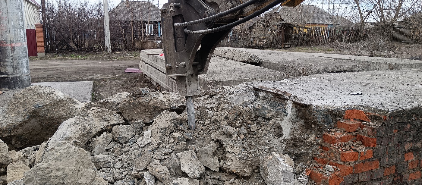 Услуги и заказ гидромолотов для демонтажных работ в Магаданской области