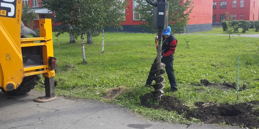 Услуги по бурению грунта под столбы и фундамент в Магаданской области