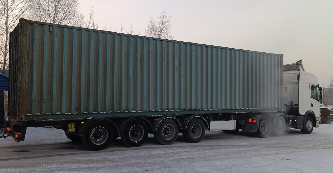 Контейнеровоз для перевозки контейнеров 20 и 40 футов в Магаданской области